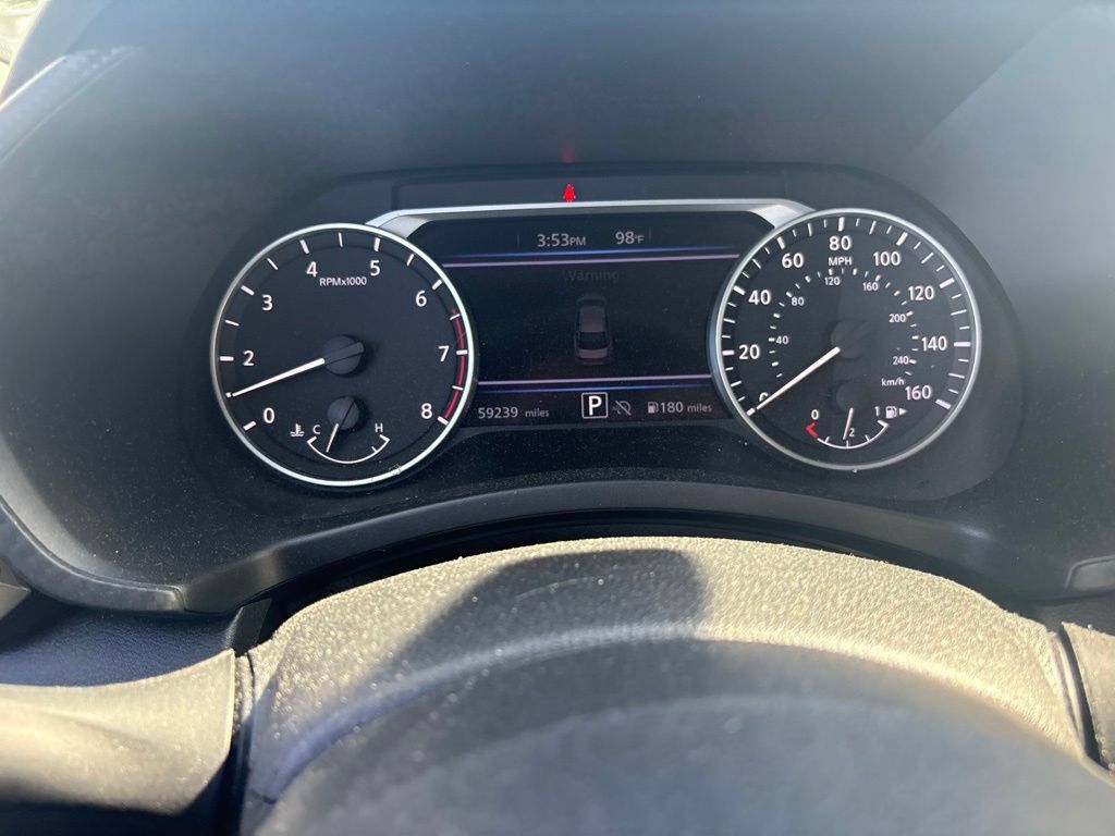Used 2024 Nissan Sentra SV FWD image 10