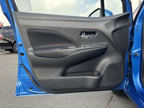 Used 2021 Nissan Versa SV image 18