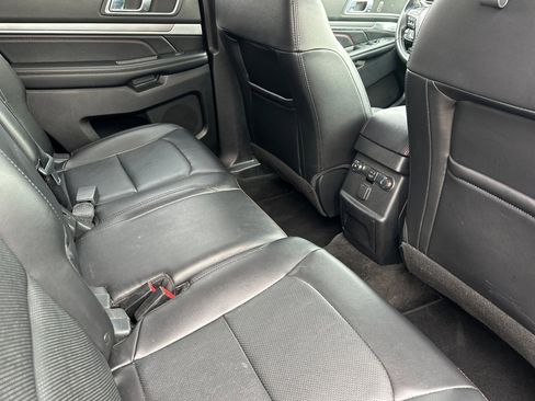 Used 2017 Ford Explorer Sport image 19
