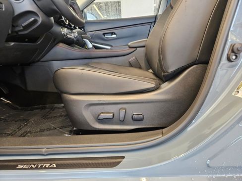 New 2025 Nissan Sentra SR w/ SR Premium Package image 15