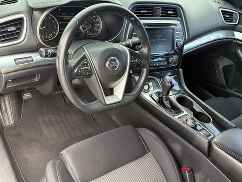 Used 2019 Nissan Maxima 3.5 S w/ Floor Mat Group FWD image 4