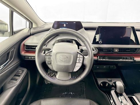 Certified 2025 Toyota Prius XSE image 36