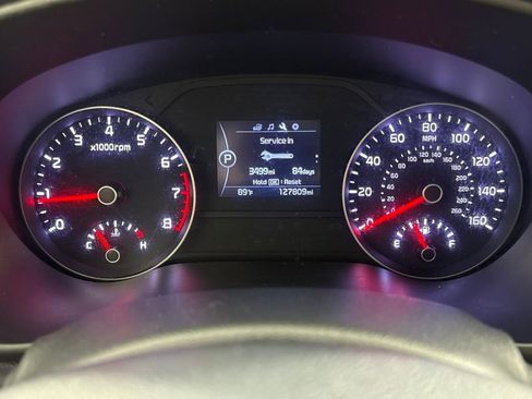 Used 2019 Kia Sportage LX image 15