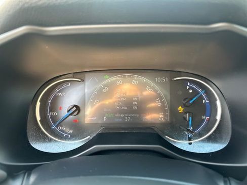 Certified 2024 Toyota RAV4 LE image 30