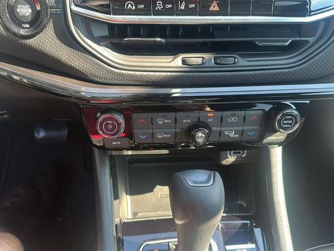 New 2026 Jeep Compass Latitude w/ Quick Order Package 29K image 16