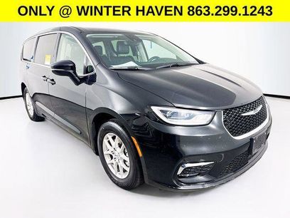 Certified 2024 Chrysler Pacifica Touring-L