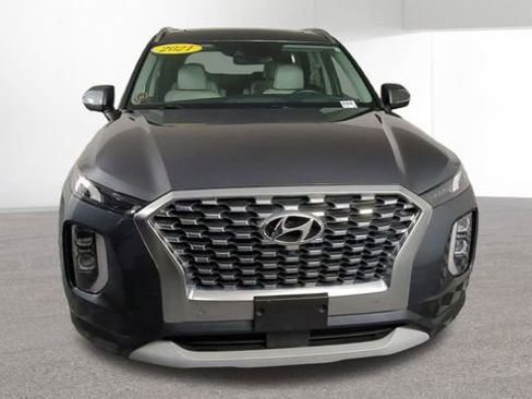 Used 2021 Hyundai Palisade Limited image 3