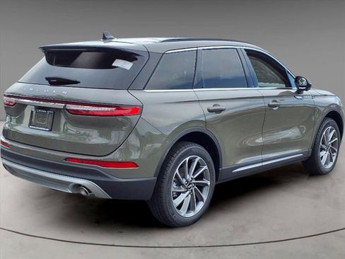 New 2025 Lincoln Corsair AWD w/ Equipment Group 101A image 9