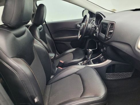 Used 2018 Jeep Compass Latitude w/ Popular Equipment Group image 21