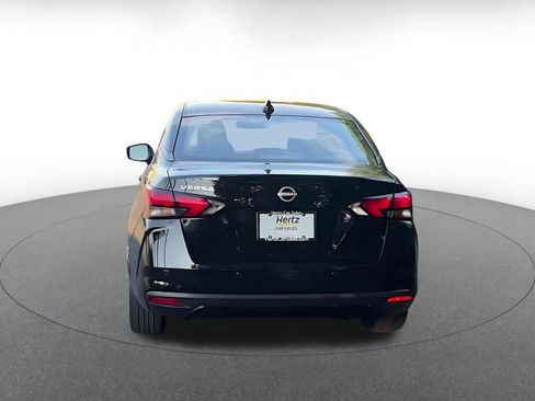 Used 2025 Nissan Versa SV FWD image 9
