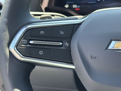 New 2026 Chevrolet Equinox LT w/ Safety and Technology Package FWD image 24