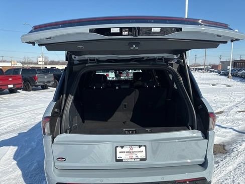 New 2026 Lincoln Navigator L Reserve w/ Jet Appearance Package AWD/4WD image 19