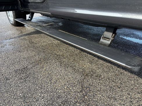 Used 2019 Ford F150 Platinum w/ Equipment Group 701A Luxury image 13