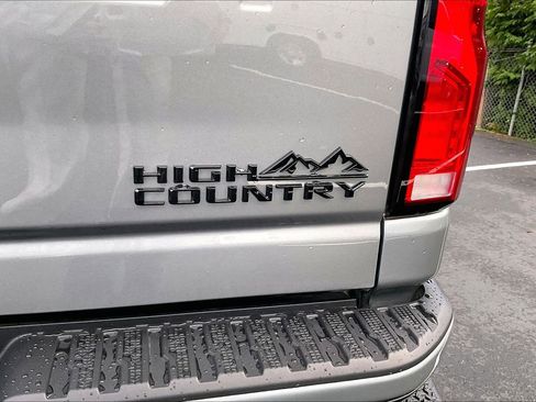 Certified 2025 Chevrolet Silverado 3500 High Country w/ High Country Premium Package image 8