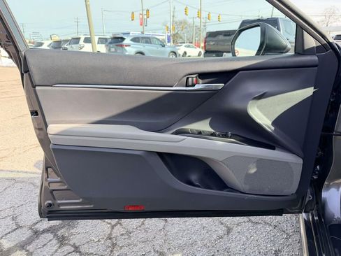 Certified 2022 Toyota Camry SE image 17