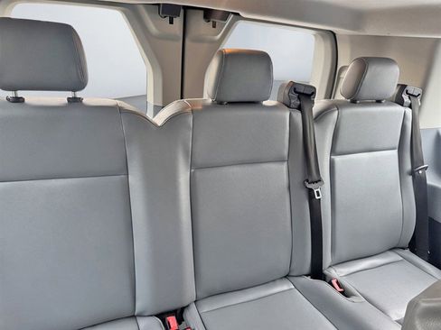 Used 2017 Ford Transit 150 XL image 23