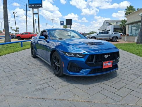Used 2024 Ford Mustang GT RWD image 1