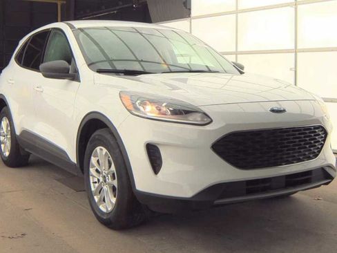 Used 2022 Ford Escape SE w/ Convenience Package image 3