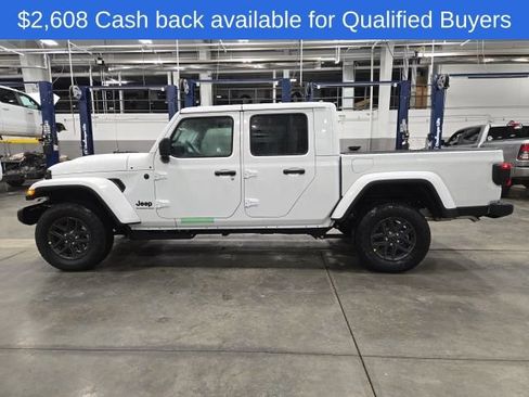 New 2026 Jeep Gladiator Sport AWD/4WD image 7