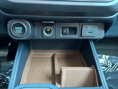 Used 2024 Ford Maverick Lariat image 37