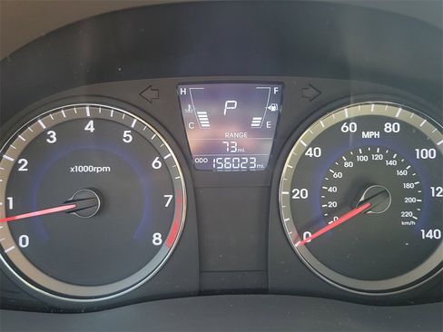 Used 2012 Hyundai Accent GS image 25