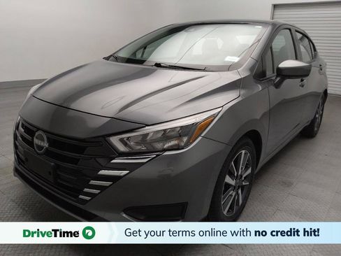 Used 2025 Nissan Versa SV FWD image 1