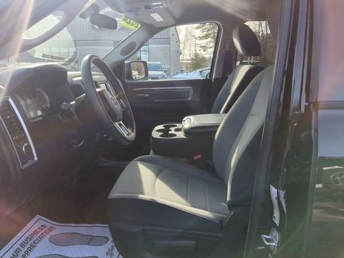 Used 2024 RAM 1500 Classic SLT image 11