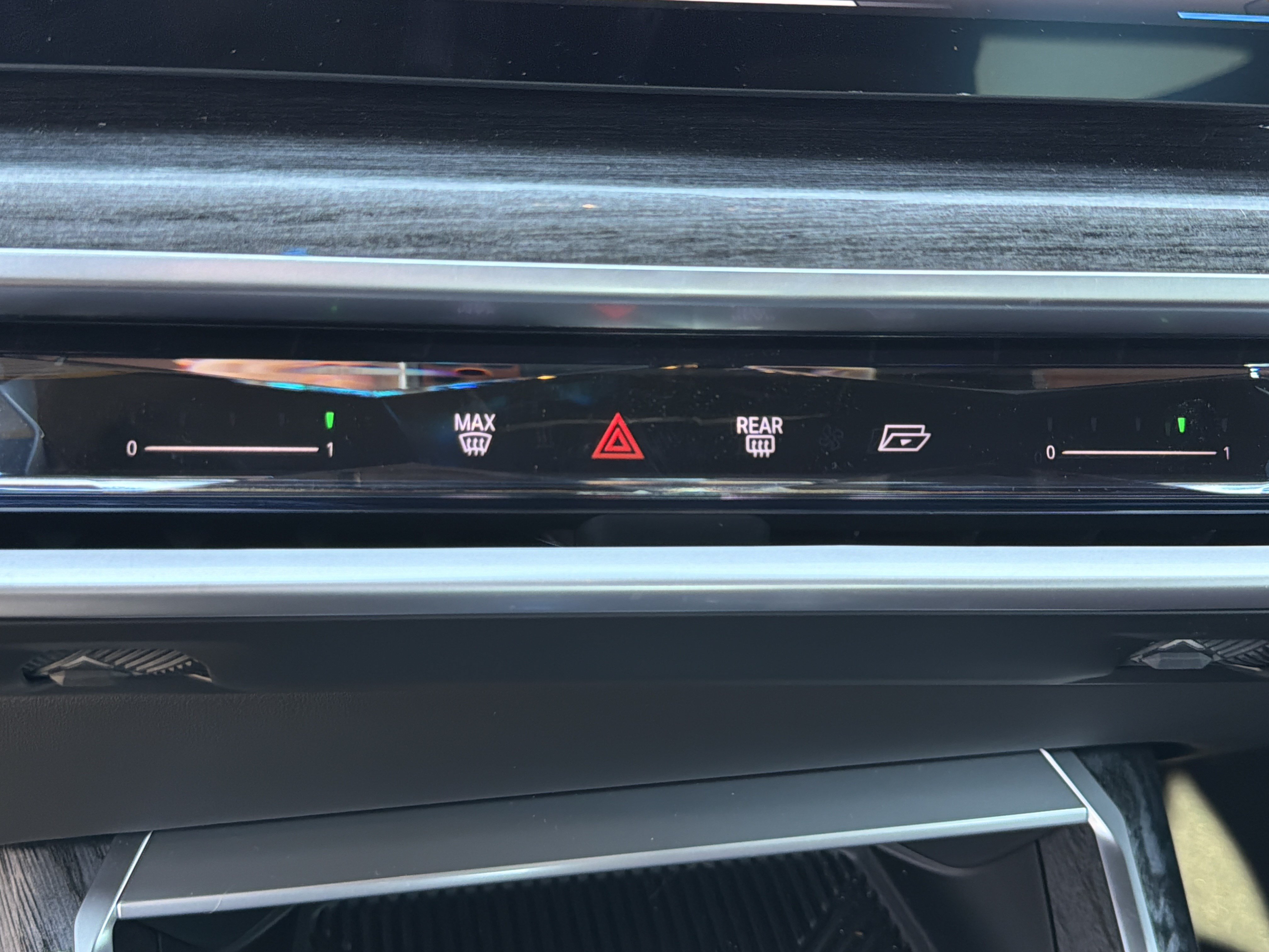 Certified 2024 BMW i7 eDrive50 w/ M Sport Package RWD image 8