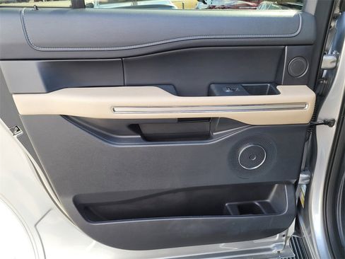 Certified 2023 Ford Expedition Max Limited image 10