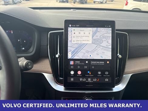 Certified 2025 Volvo XC90 B6 Plus image 26