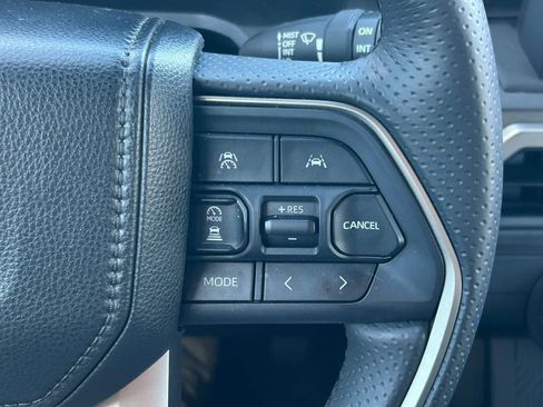 Certified 2025 Toyota 4Runner SR5 image 35