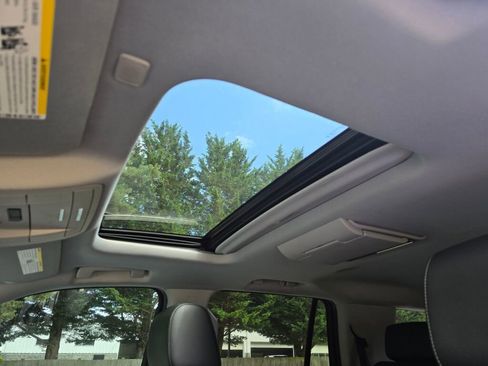 Used 2019 Chevrolet Tahoe Premier image 23