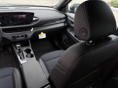 New 2026 Buick Envista Preferred w/ Convenience I Package image 16