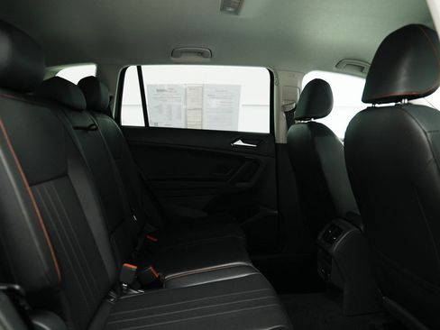 Used 2024 Volkswagen Tiguan Wolfsburg Edition image 28