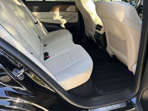 Certified 2025 Mercedes-Benz GLE 450 4MATIC image 44