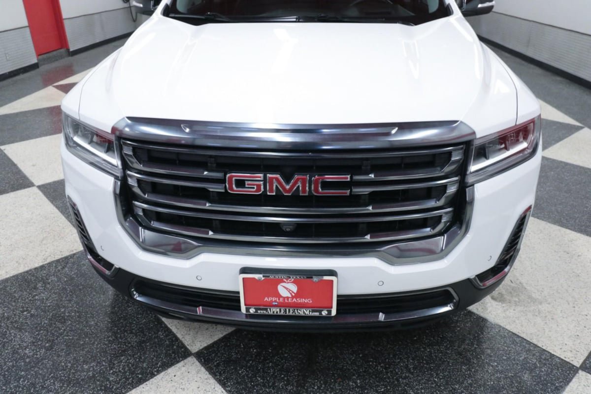 Used 2023 GMC Acadia AT4 w/ Technology Package AWD/4WD image 3