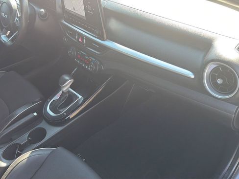 Used 2023 Kia Forte GT-Line FWD image 6