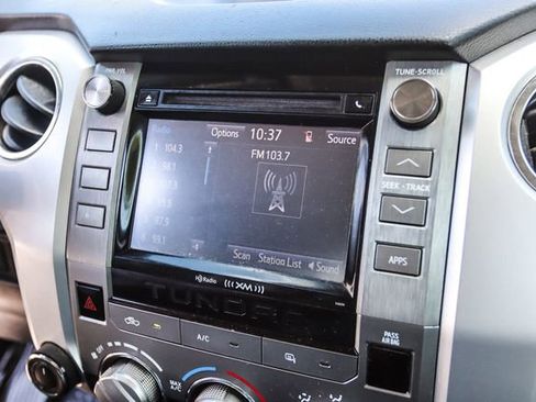 Used 2018 Toyota Tundra SR5 AWD/4WD image 35