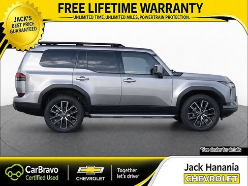 Used 2024 Lexus GX 550 w/ Accessory Package (31) AWD/4WD image 8