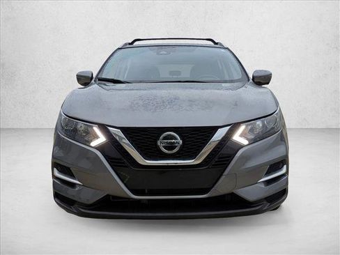 Used 2021 Nissan Rogue Sport SL image 2