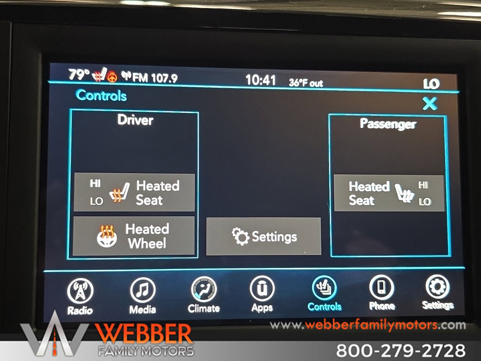 Used 2020 Chrysler Pacifica Touring-L FWD image 24