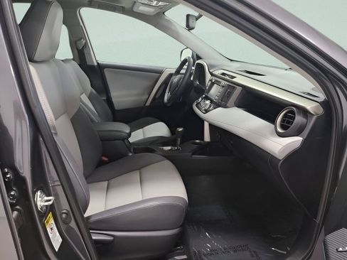Used 2014 Toyota RAV4 Limited AWD/4WD image 16
