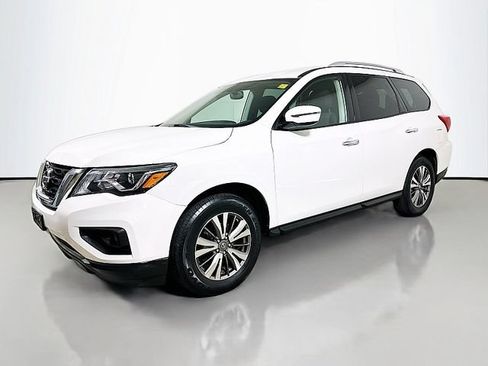 Used 2018 Nissan Pathfinder SV AWD/4WD image 3