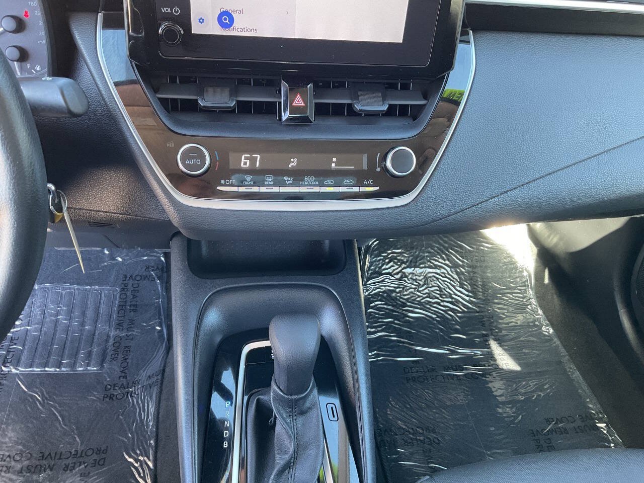 Used 2023 Toyota Corolla LE FWD image 27