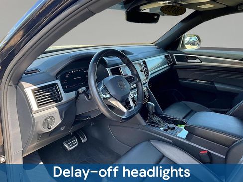 Used 2023 Volkswagen Atlas Cross Sport SEL R-Line AWD/4WD image 21