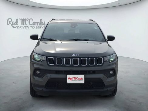 Used 2023 Jeep Compass Latitude w/ Convenience Group AWD/4WD image 8