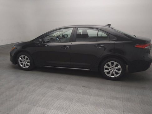 Used 2025 Toyota Corolla LE FWD image 3