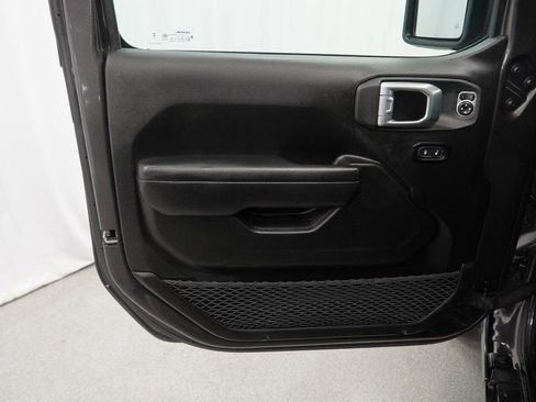 Used 2024 Jeep Wrangler Unlimited w/ Convenience Group image 40