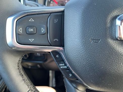 Used 2025 RAM 1500 Laramie AWD/4WD image 21