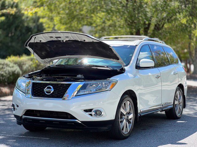 Used 2015 Nissan Pathfinder Platinum w/ Family Entertainment Package FWD image 44